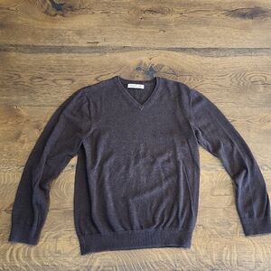 Old Navy Men's Dark Brown V-Neck Sweater